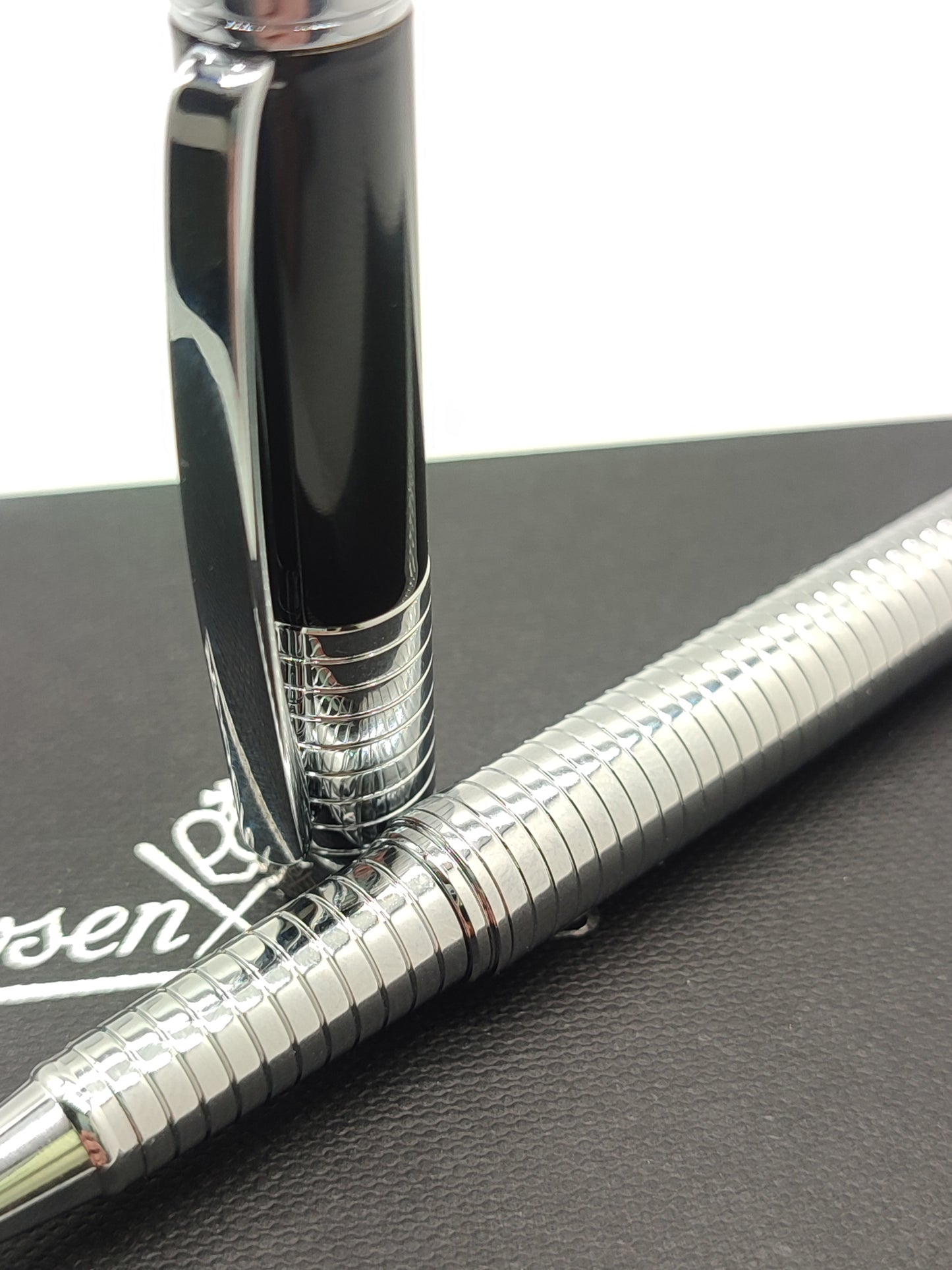 Penna Rosenthal sfera cerchi argento - Gioielli Pavan