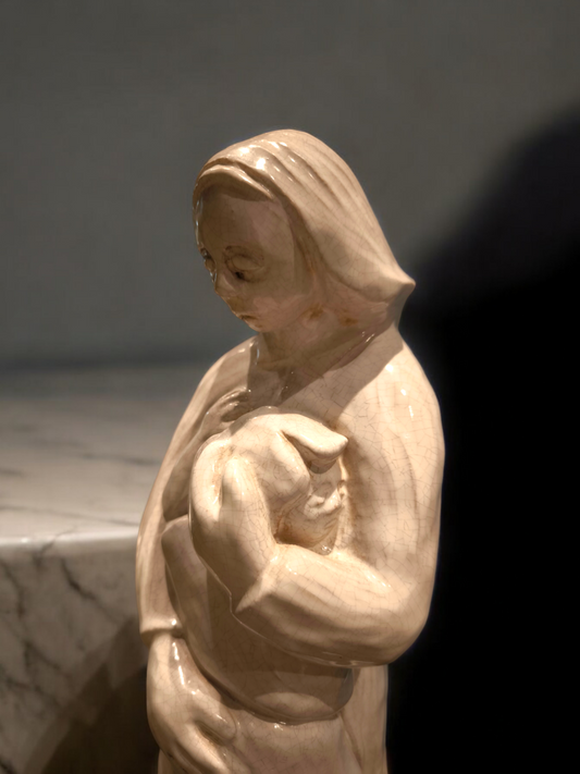 Scultura in maiolica Maternità abbraccio - Gioielli Pavan