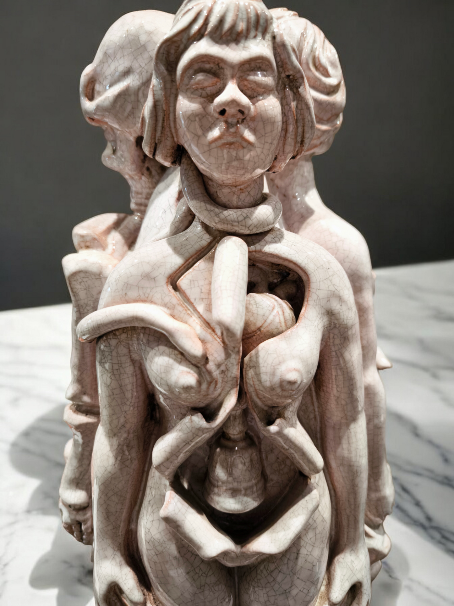 Scultura in maiolica Processo di vita donna - Gioielli Pavan