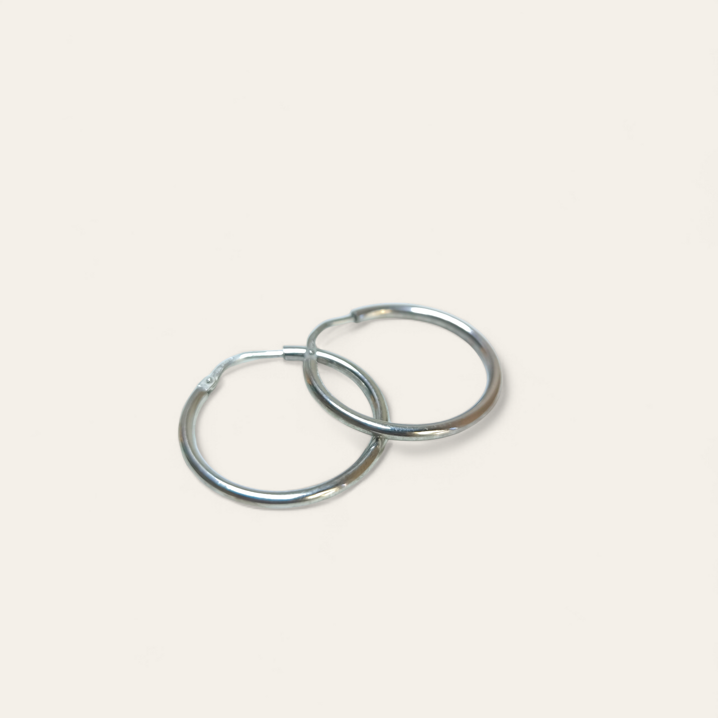 Orecchini Orecchini a cerchio sezione da 2mm diam. 2cm - Gioielli Pavan