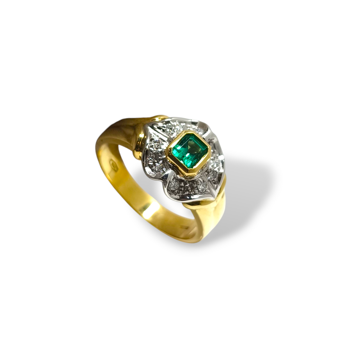 Anello in oro con smeraldo e diamanti - Gioielli Pavan
