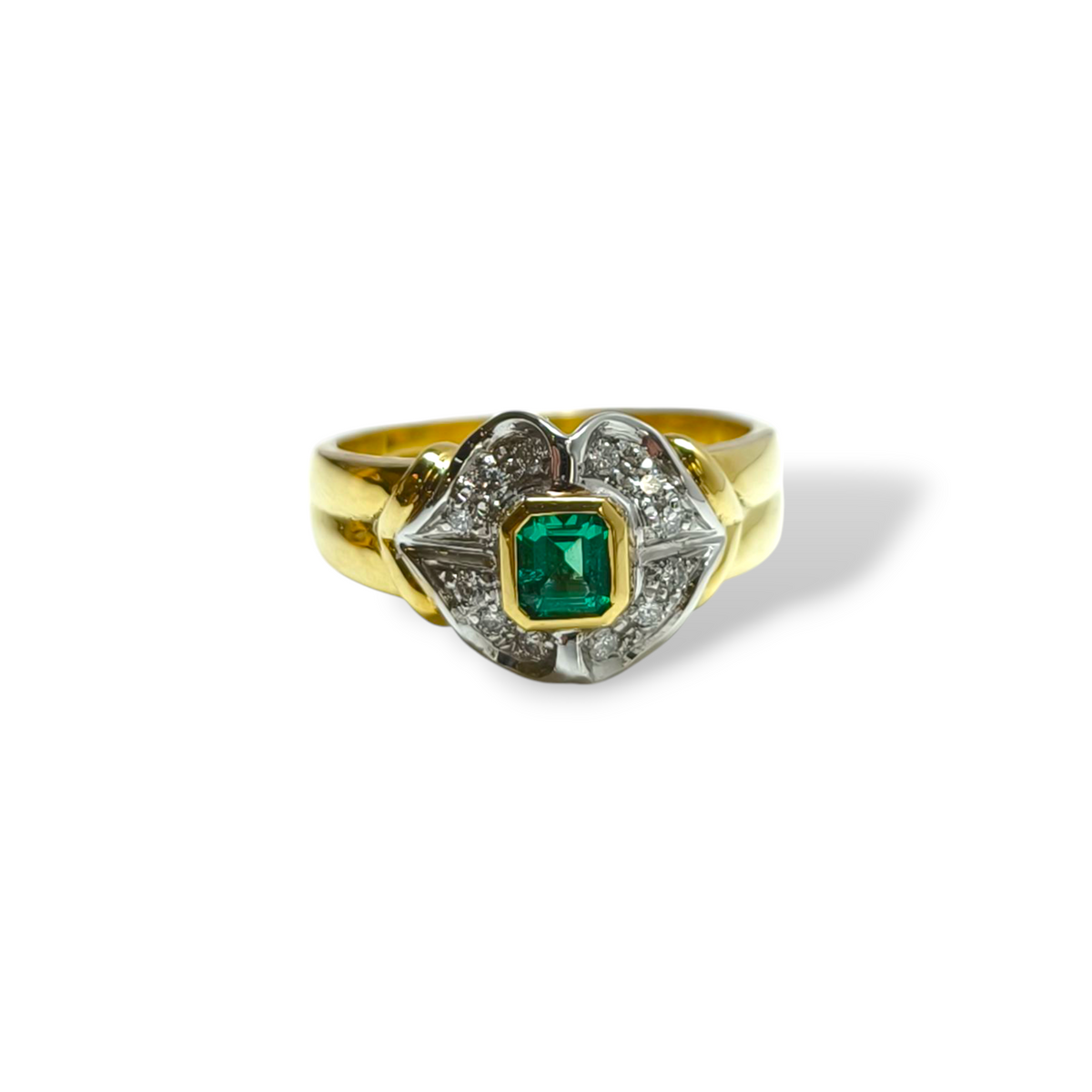 Anello in oro con smeraldo e diamanti - Gioielli Pavan