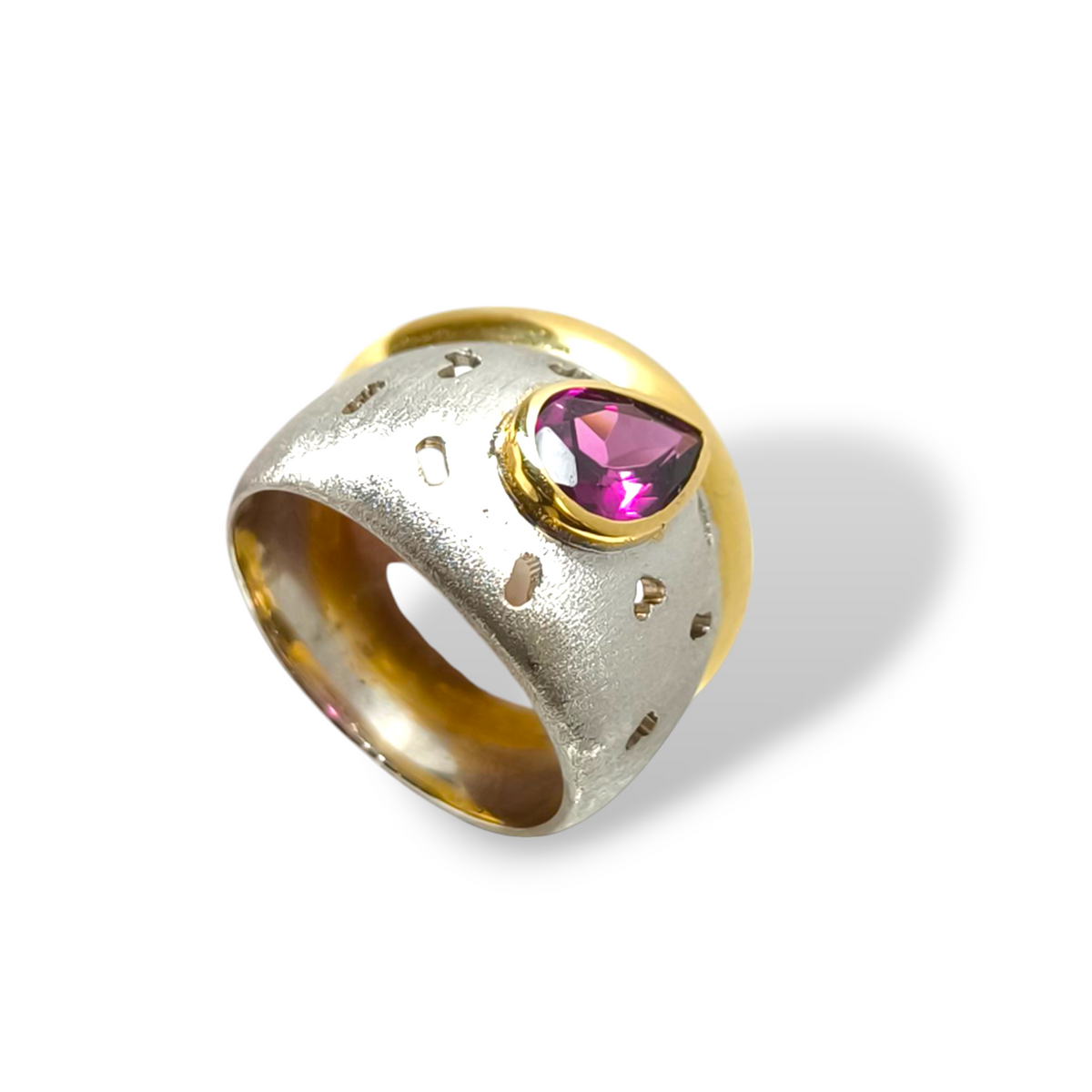 Anello in oro con Rubellite e cuori traforati - Gioielli Pavan