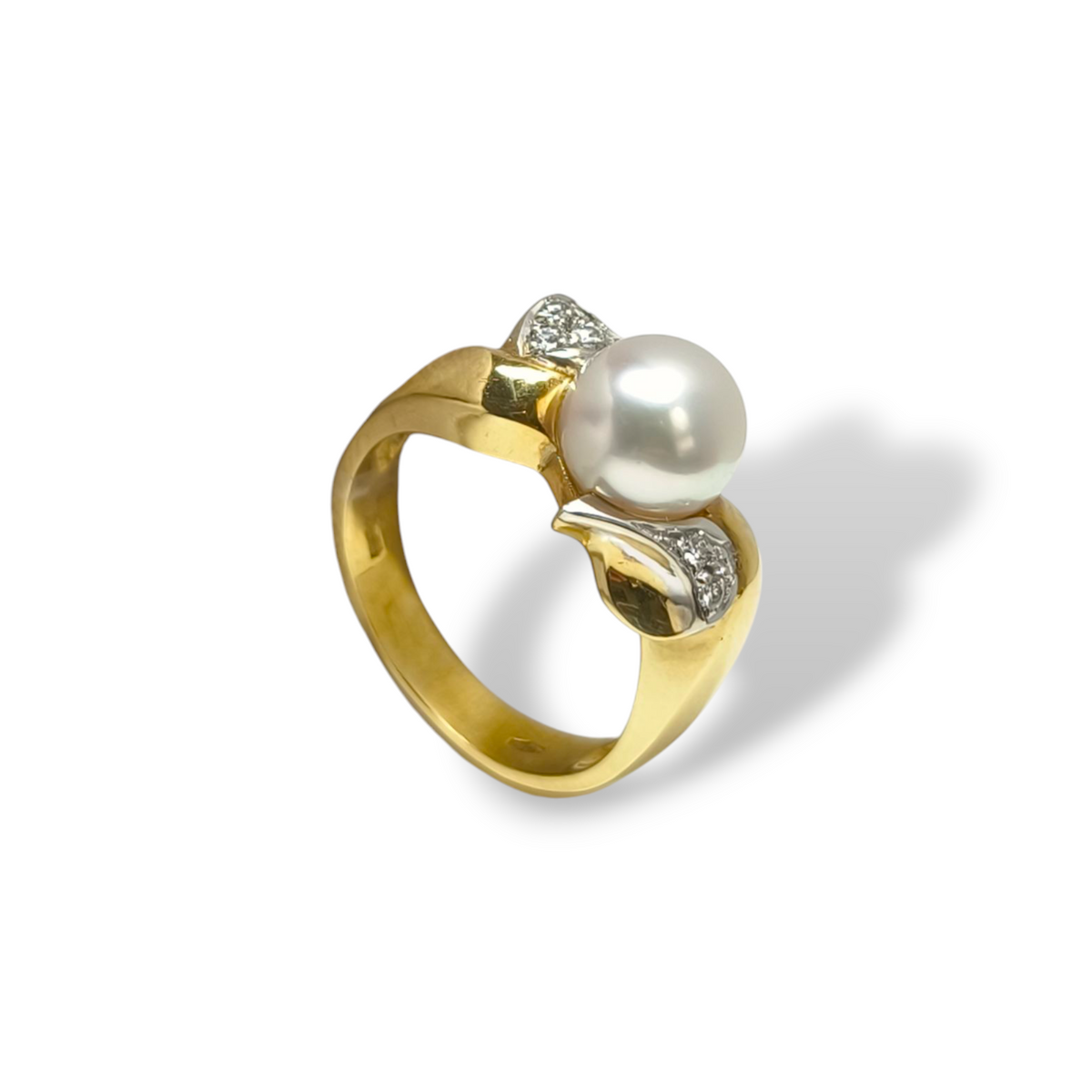 Anello in oro 18kt giallo e bianco con perla e diamanti - Gioielli Pavan