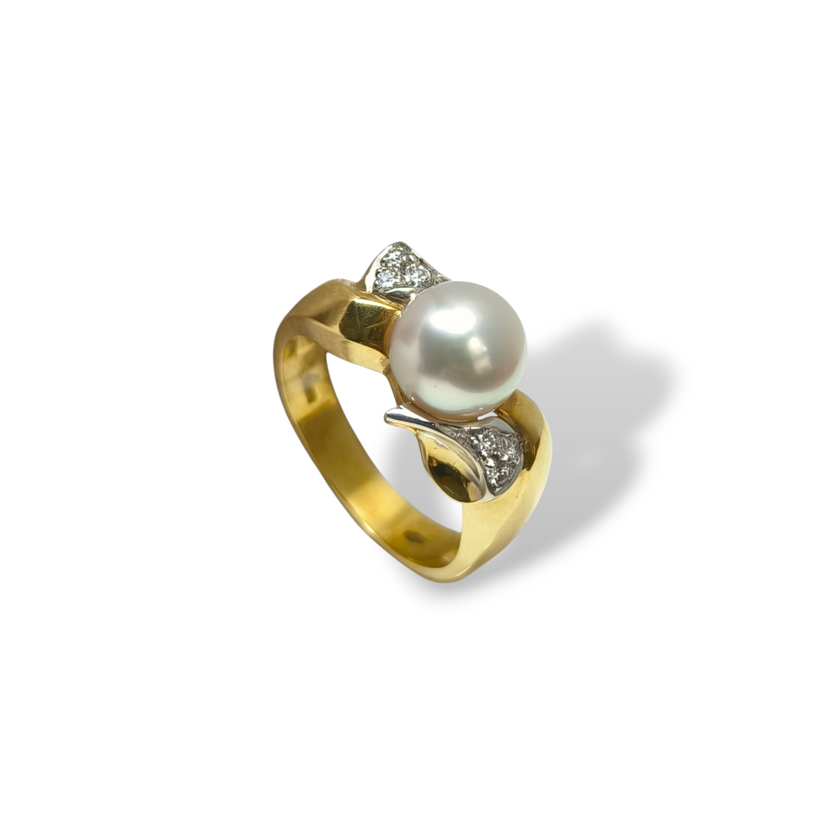 Anello in oro 18kt giallo e bianco con perla e diamanti - Gioielli Pavan