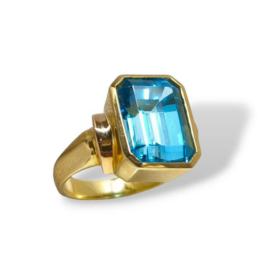 Anello Anello in oro con topazio azzurro - Gioielli Pavan