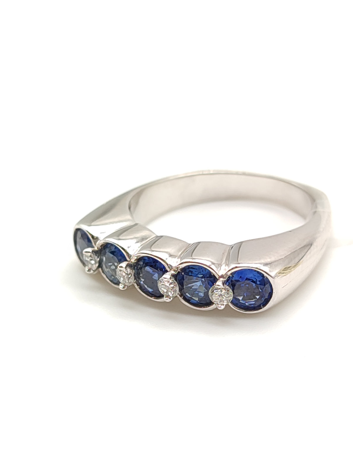 Anello in oro con zaffiri e diamanti - Gioielli Pavan