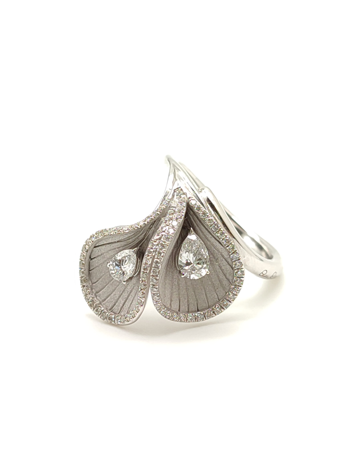 Anello Premiere in Oro Bianco 18kt con Diamanti 0,80 ct - Cammilli - Gioielli Pavan