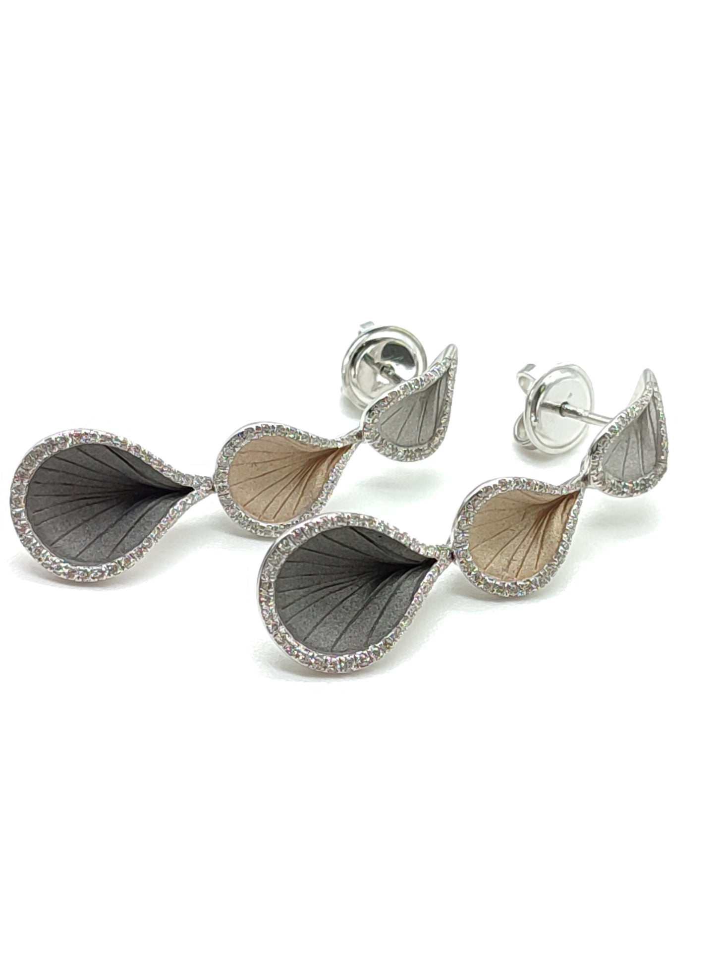 Orecchini Orecchini Goccia in oro con diamanti Cammilli - Gioielli Pavan