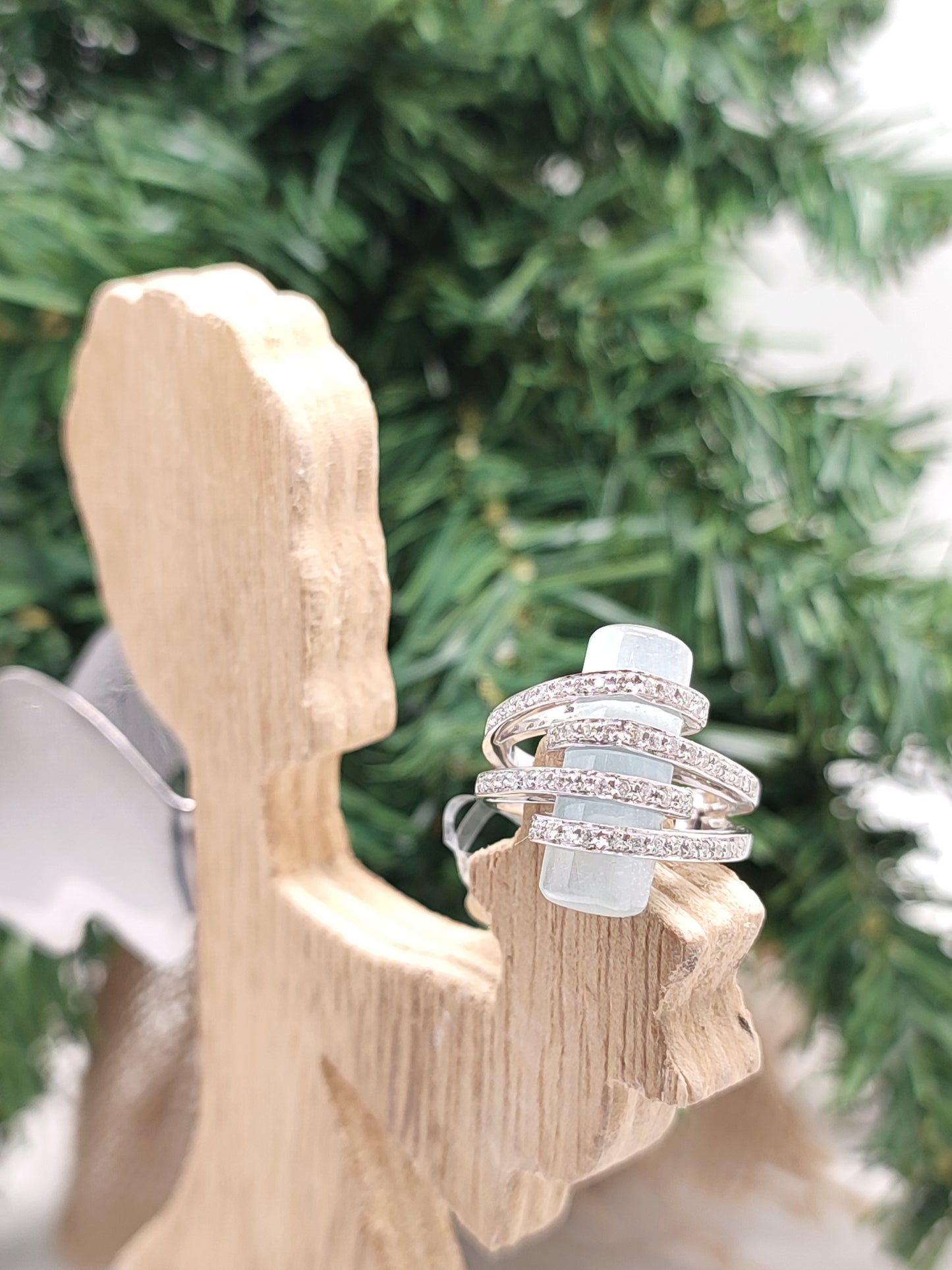 Anello Anello in oro con acquamarina e diamanti - Gioielli Pavan