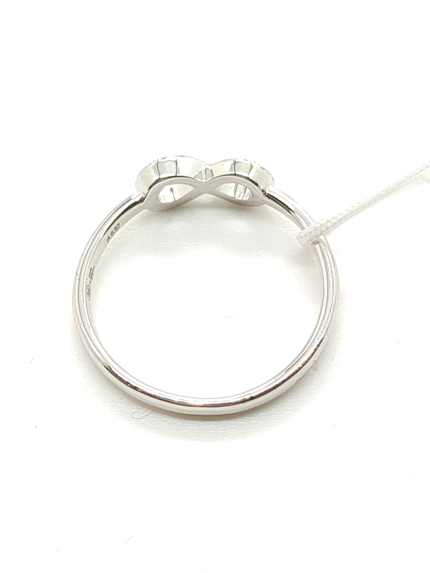 Anelli Anello infinito in oro con diamanti 0,07ct - Gioielli Pavan