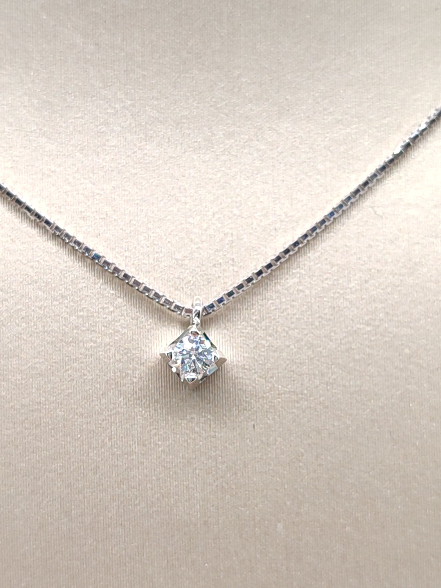 Girocollo Girocollo in oro con diamante punto luce 0,05ct - Gioielli Pavan