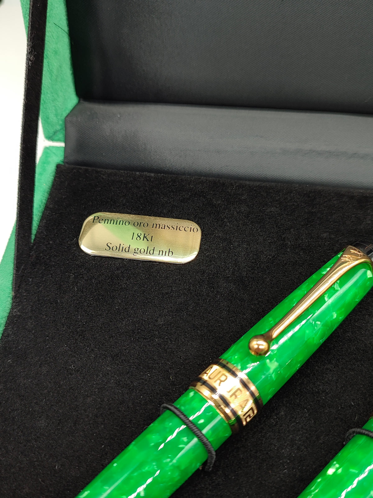 Cofanetto Penne Aurora Primavera Limited Edition - Oro 750 e Smalto Verde - Gioielli Pavan