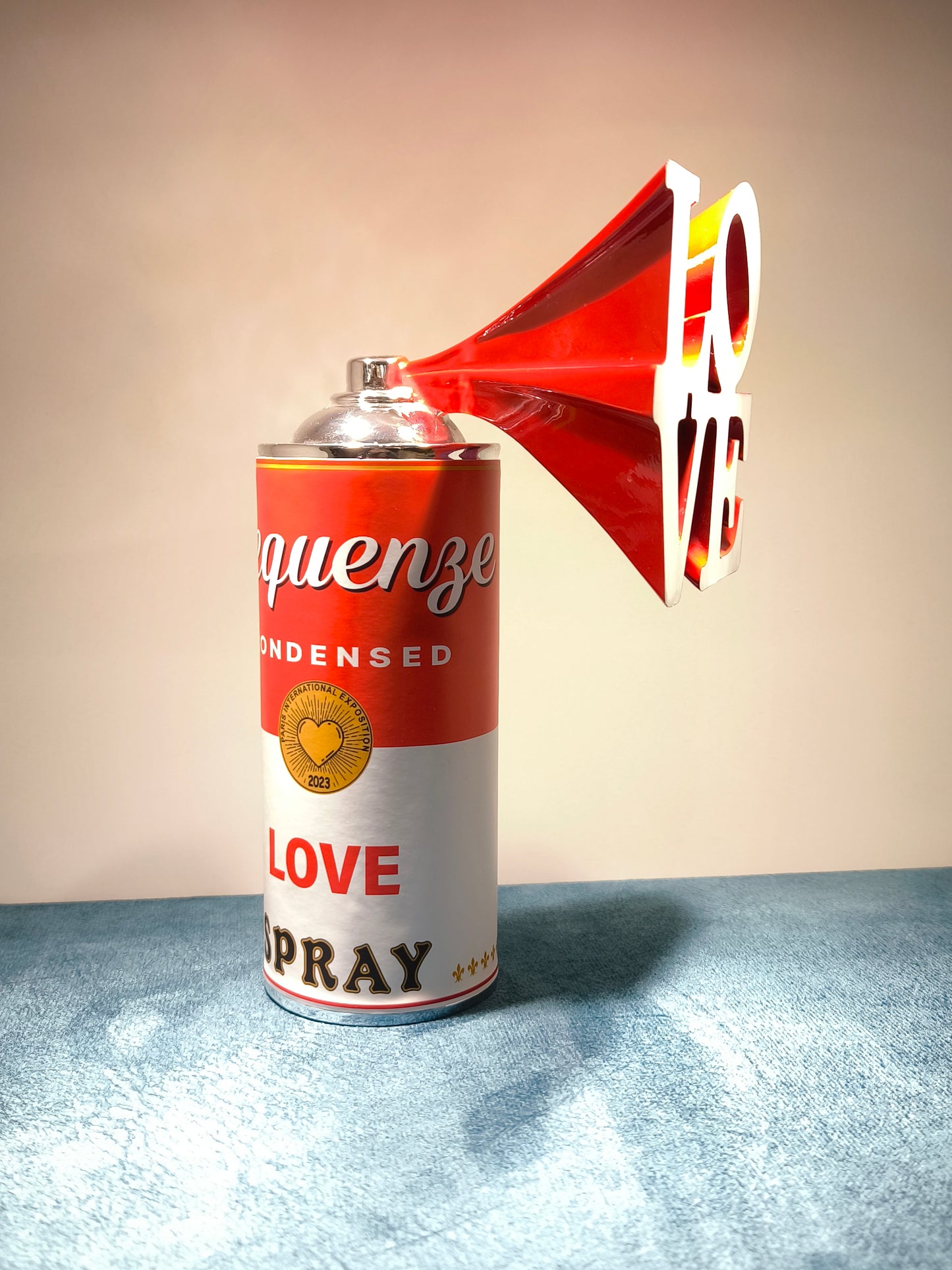 Home decor pop art - enamelled Love spray Sequences