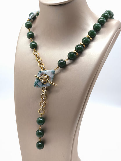 Long gold necklace with Jade