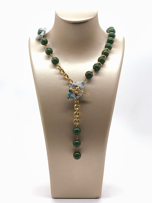 Long gold necklace with Jade
