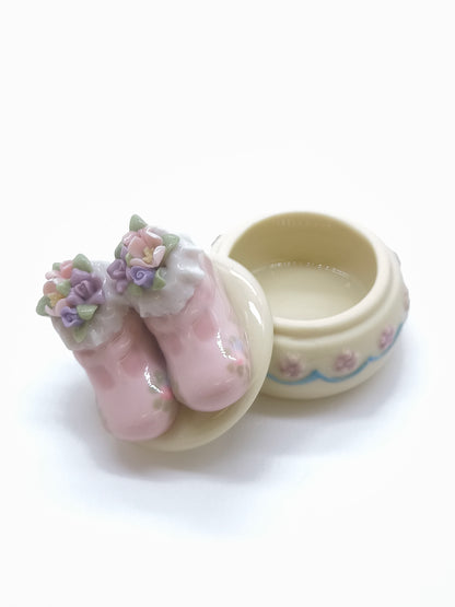 Ceramic baby tooth holder