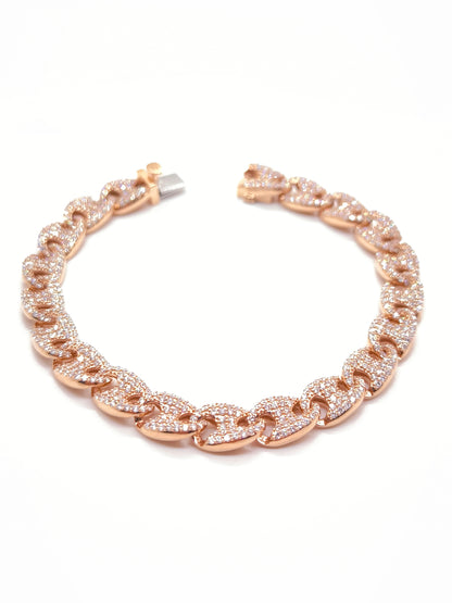 Solid gold bracelet with pavé diamonds