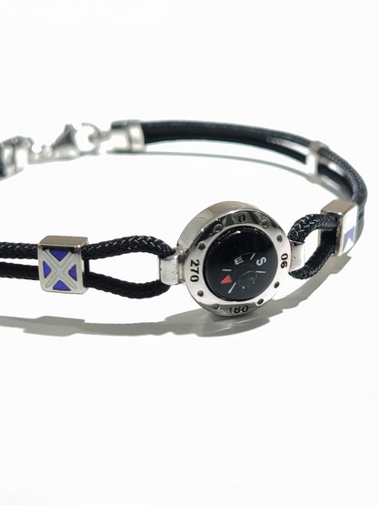 Silver bracelet with medium compass