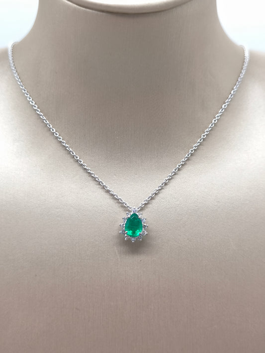 Gold necklace with diamonds and emerald