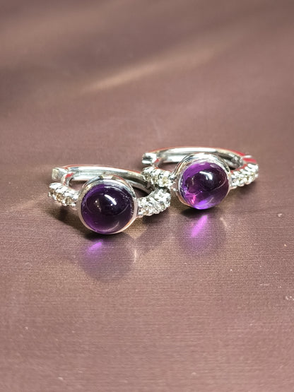 Gold earrings with diamonds and amethyst