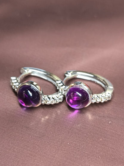 Gold earrings with diamonds and amethyst