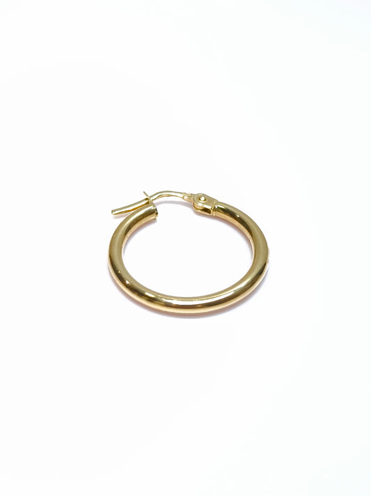 Single gold hoop earring 1.5cm