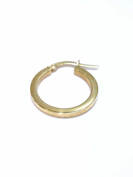Mono earring in gold circle 1.5cm