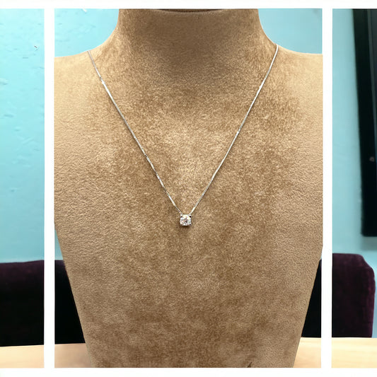 White gold necklace with light point zirconia