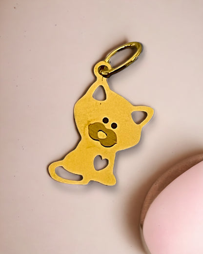 Yellow gold kitten pendant