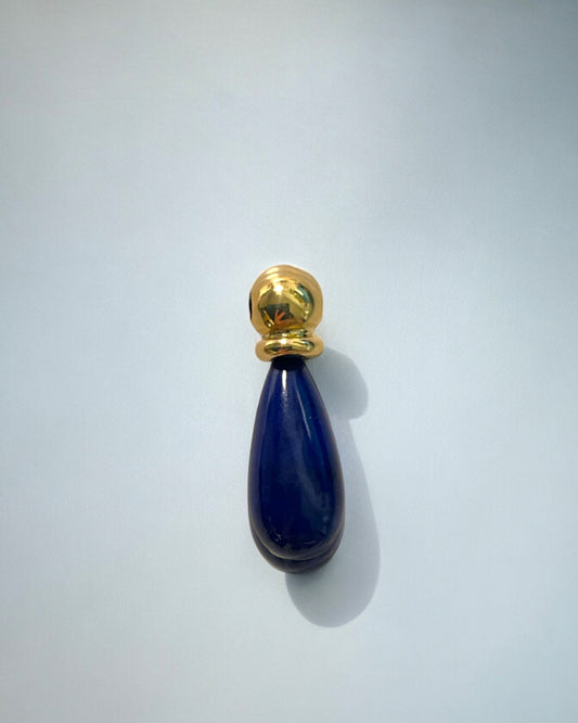 Yellow gold pendant with teardrop Lapis Lazuli