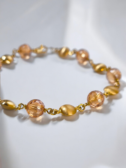 Gold bracelet with citrine quartz