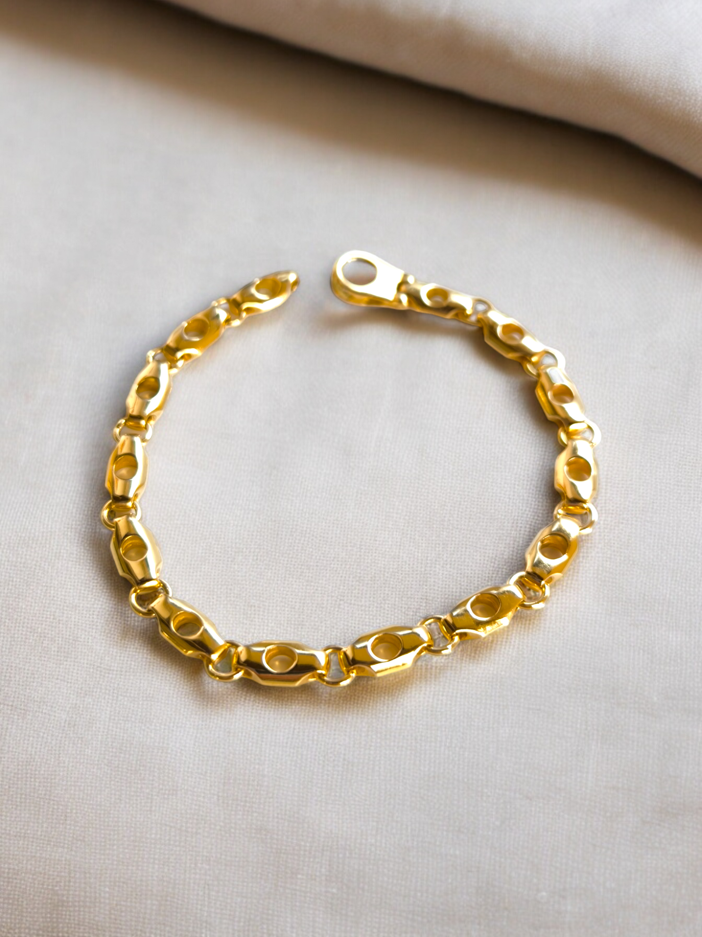 Bracciale in oro massiccio maglia geometrica