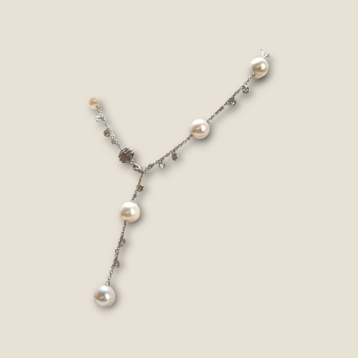 MiMì - White gold necklace with diamonds and pearls