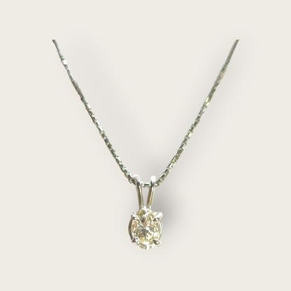 Girocollo in oro con diamante 0,45ct ovale