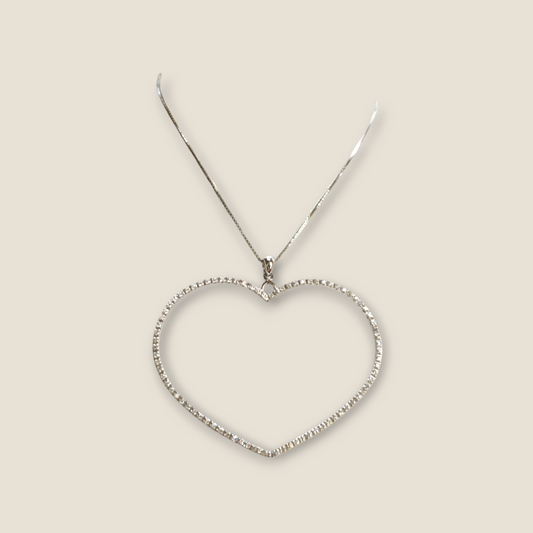 White gold heart necklace with diamonds