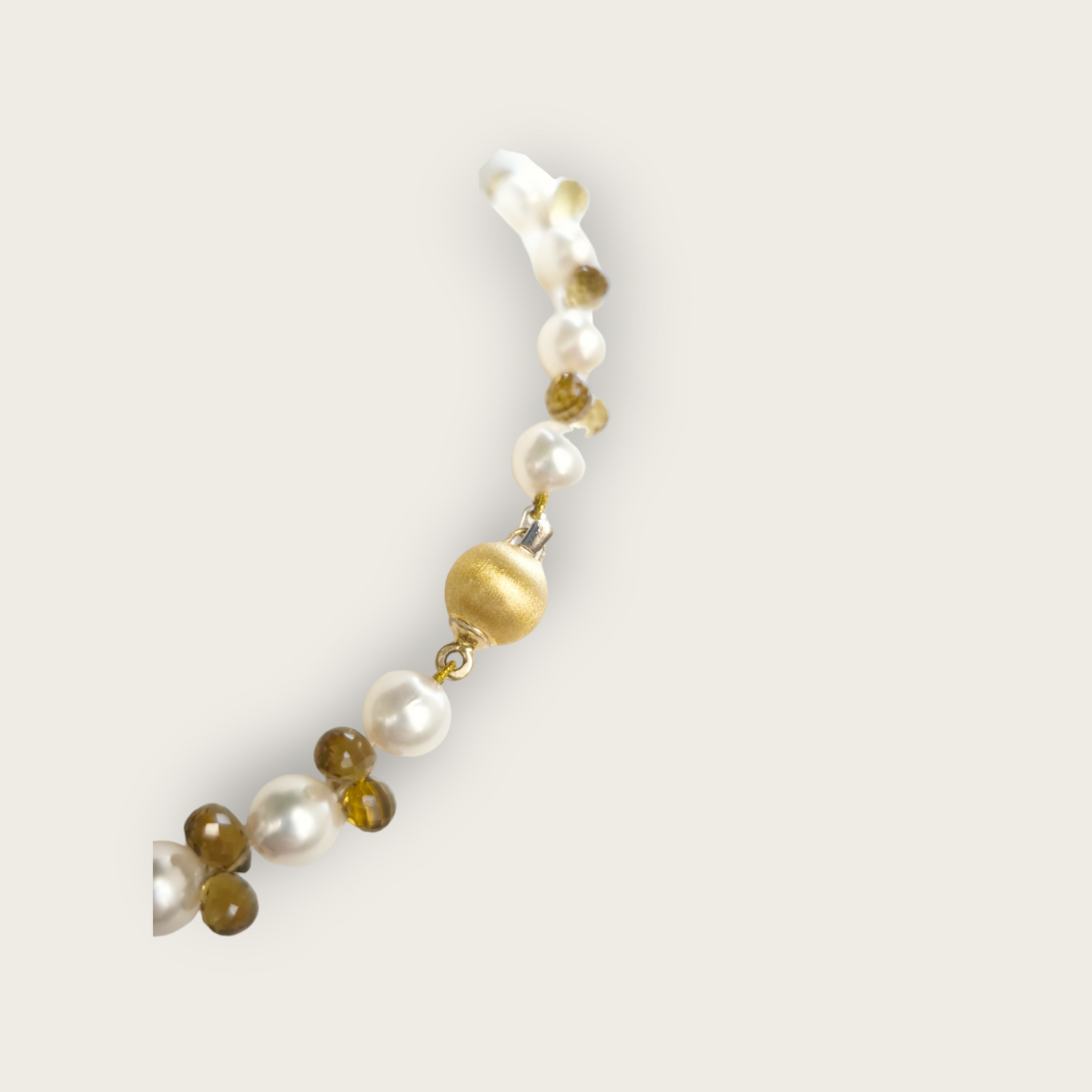 Collana in oro con perle giapponesi e quarzo citrino