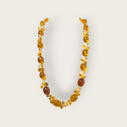 Gold necklace with Dominican amber and citrine quartz