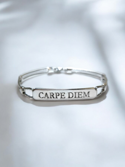 Braccialetto in argento semirigido Carpe Diem