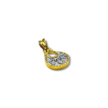 Hand-engraved gold pendant with diamonds