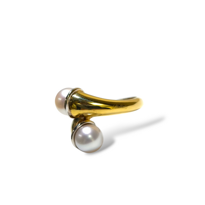 Pavan - Gold ring with Japanese pearls