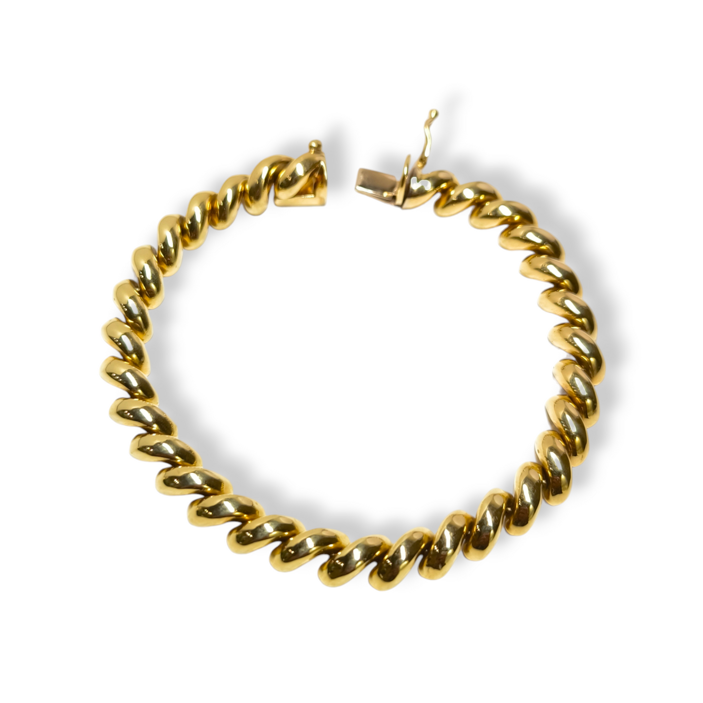 Yellow gold torcion mesh bracelet