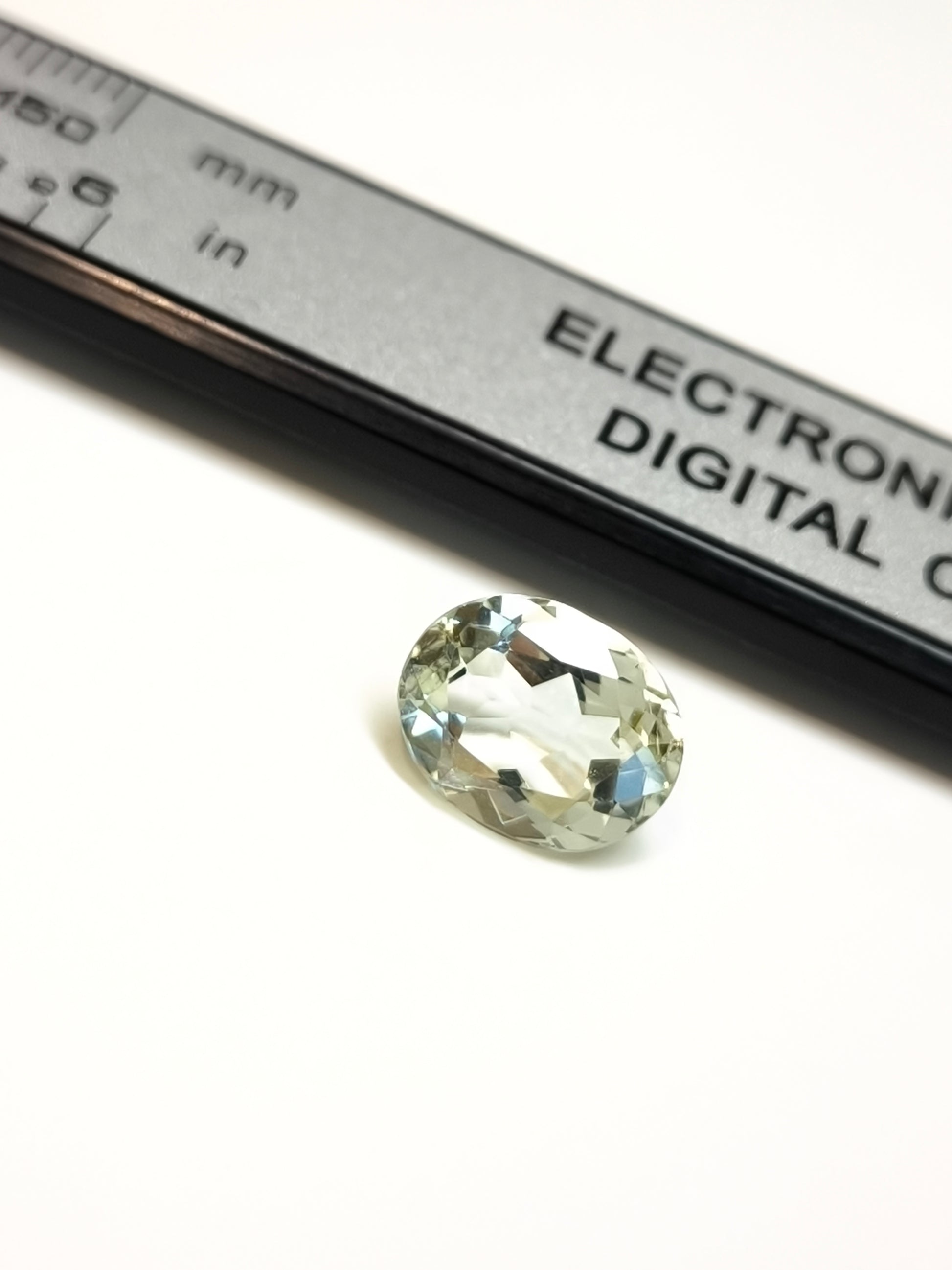 gemme Berillo Eliodoro ovale 3,92ct - Gioielli Pavan