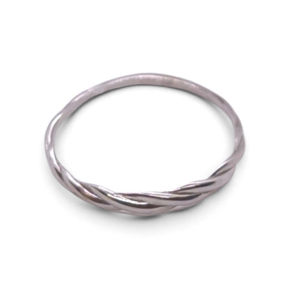 Anello a fedina sottile intrecciata in oro bianco 9k
