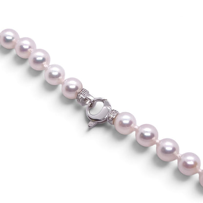 Collana di perle Akoya con chiusura in oro bianco 18 kt e diamanti - Gioielli Pavan
