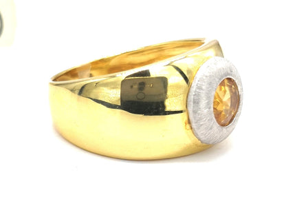 Gold band ring with citrine quartz