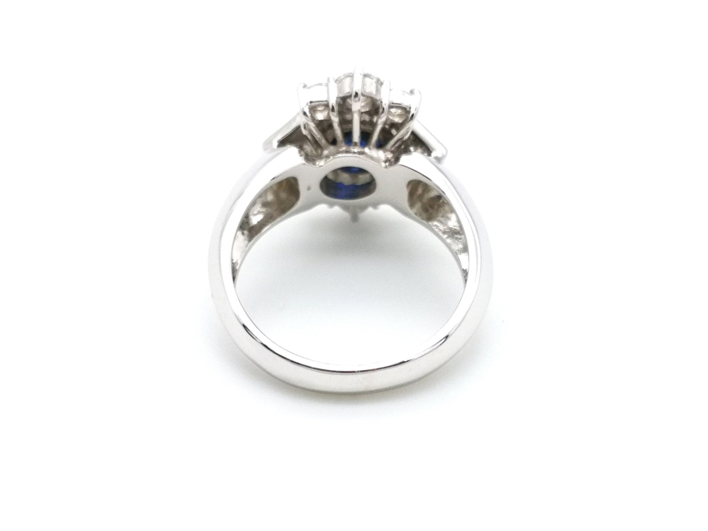 Pavan Jewelry - Cocktail ring in white gold, diamonds and sapphire