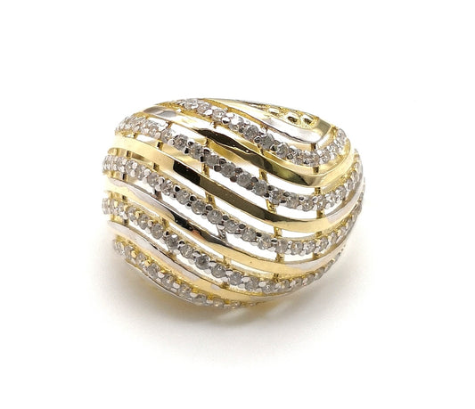 Scaled band ring with zirconia
