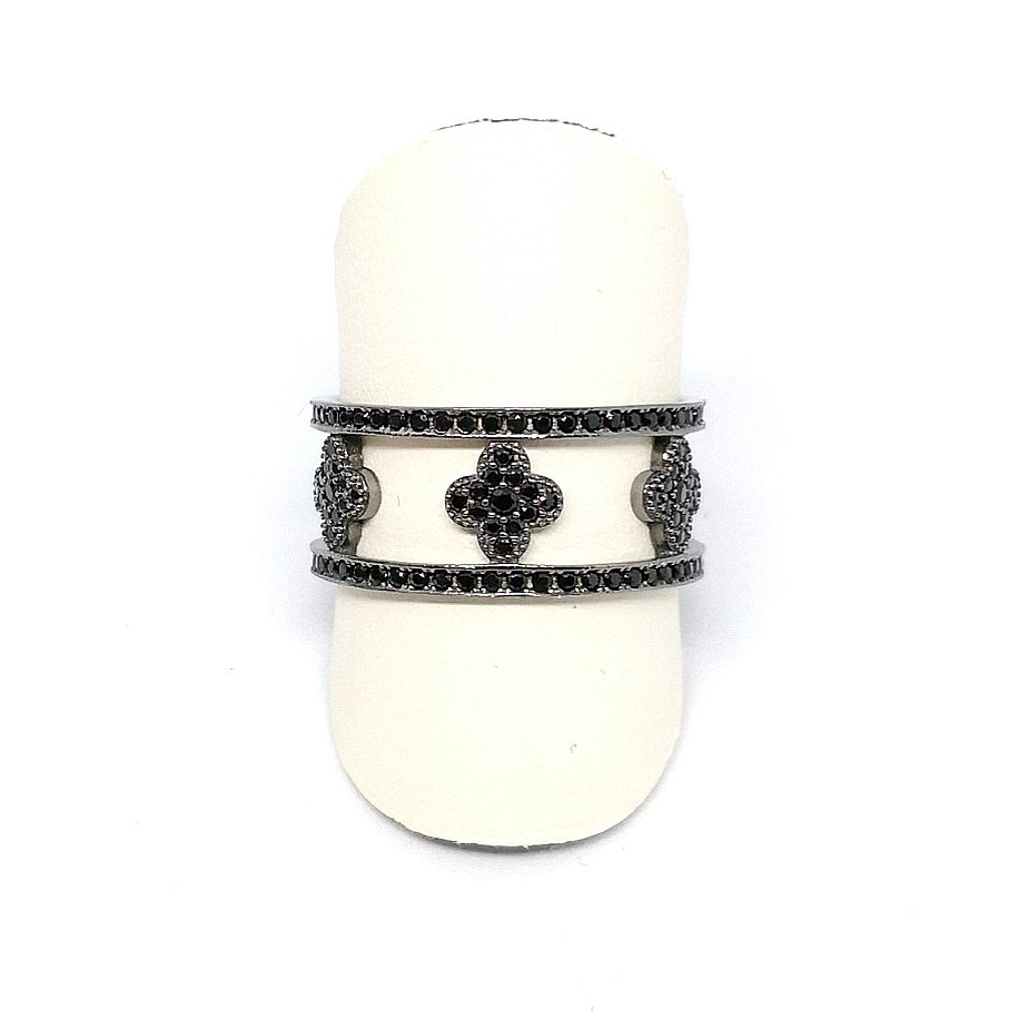 Silver band ring with black zircons