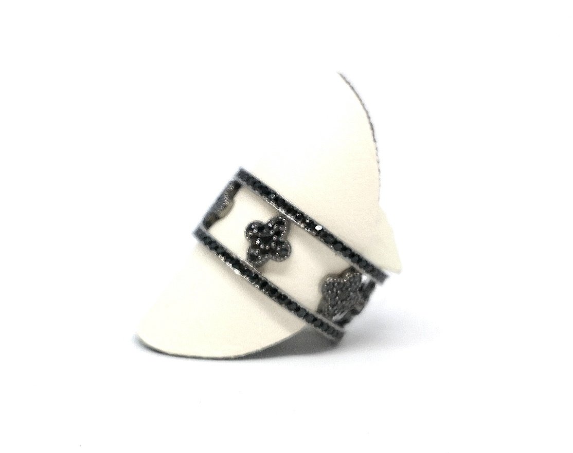 Anello argento fascia con zirconi neri